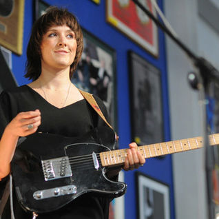 Cate Le Bon