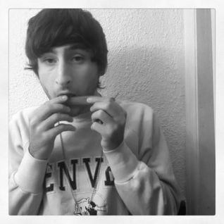 SKYWLKR
