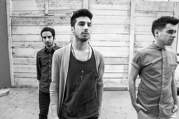 Cash Cash