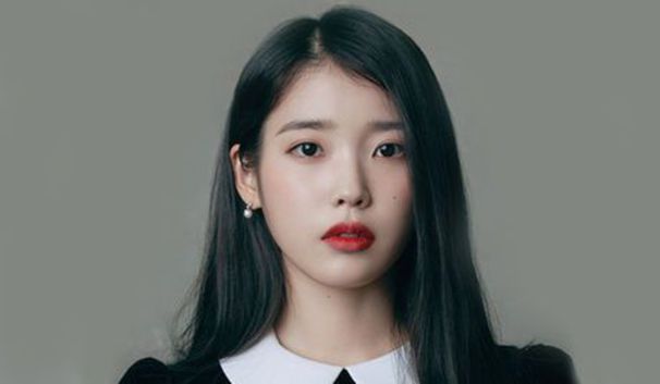 IU (아이유)