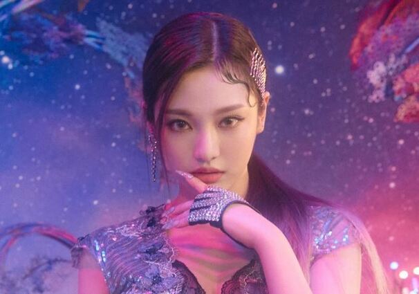 NINGNING (닝닝)