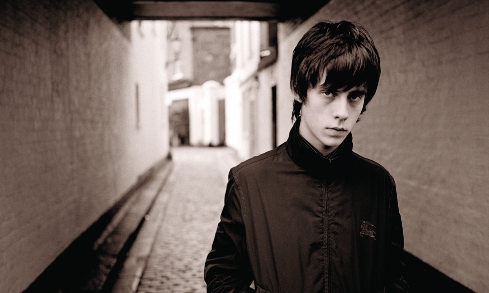 Two fingers – live from spotify london