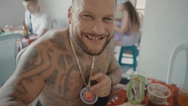 ŻYWY TRUP